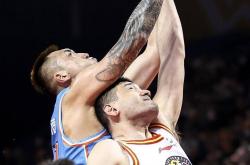 江苏男篮击败吉林，展现实力