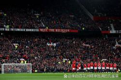 曼联客场2-0击败埃弗顿，重返前四位置