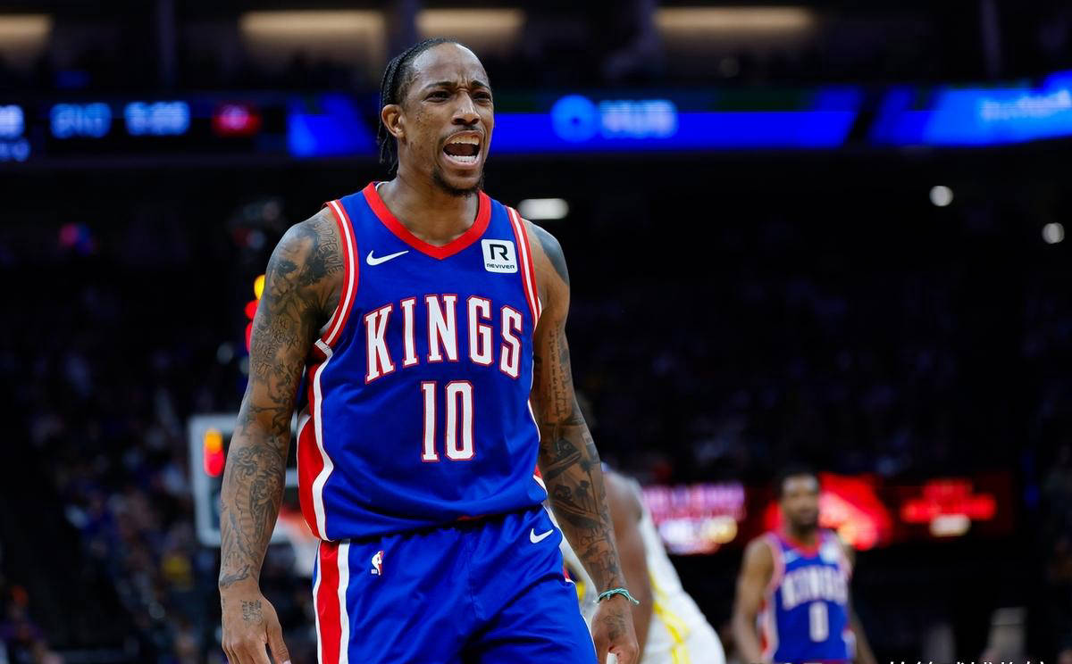 包含马刺队主场大胜黄蜂队,德罗赞砍下分轻松取胜的词条 包含马刺队主场大胜黄蜂队,德罗赞砍下分轻松取胜的词条