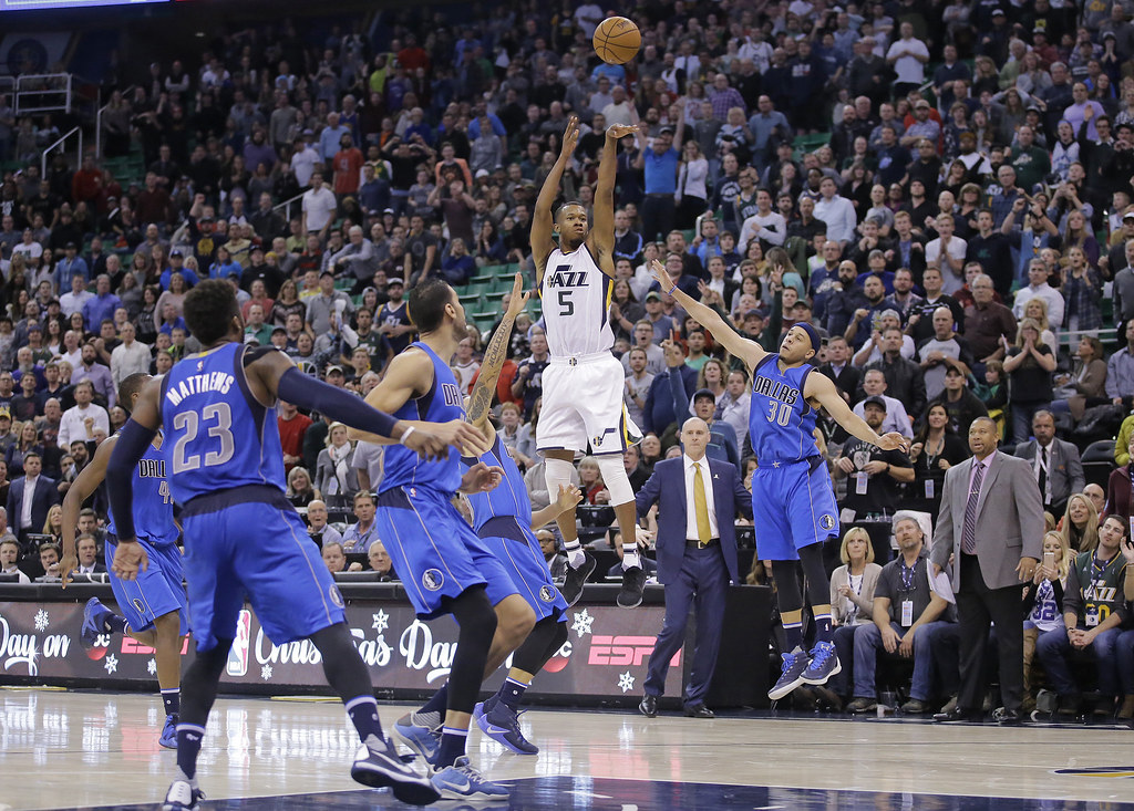 小牛新秀崭露头角，独揽+得分助胜