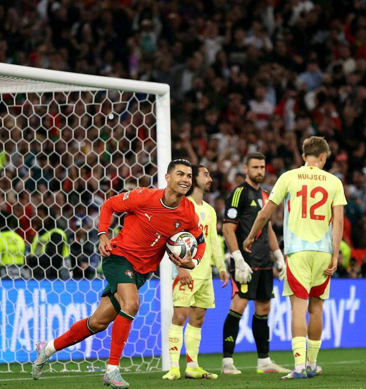 西班牙球员受伤,克罗地亚抢夺胜利的简单介绍 西班牙球员受伤,克罗地亚抢夺胜利的简单介绍