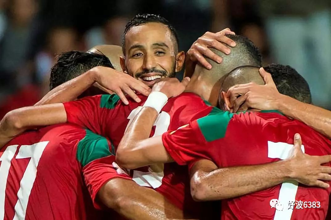 科特迪瓦对阵苏格兰，双方争夺胜利