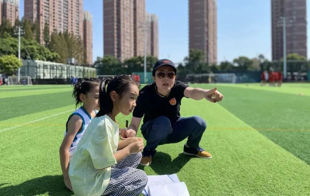 包含阿根廷女足选拔大赛完美收官，优秀选手脱颖而出的词条