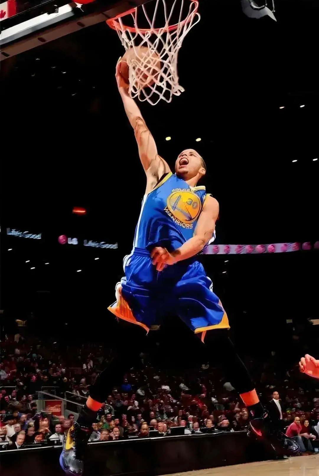 勇士战胜猛龙：库里投篮神准压制对手