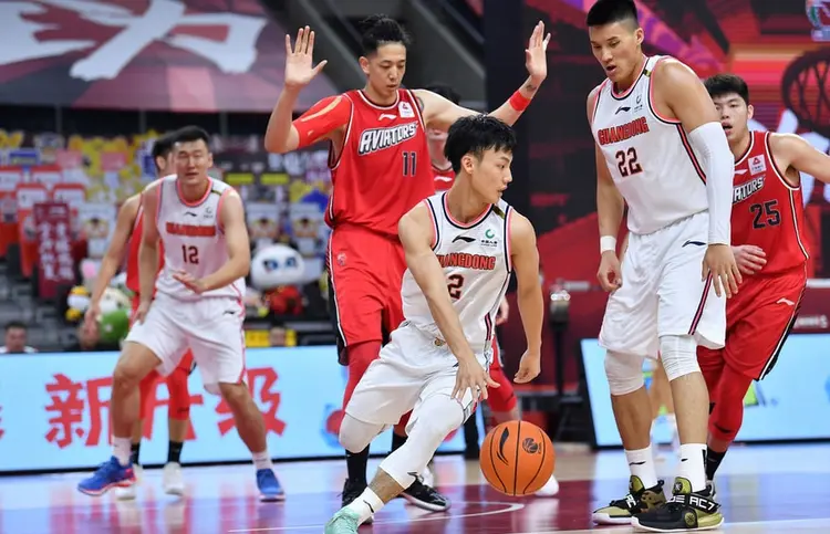 深圳队员意外受伤，或影响战绩