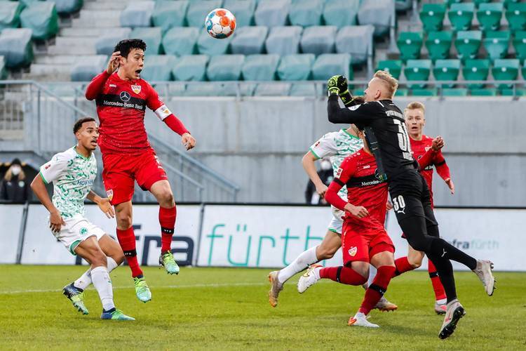 包含奥格斯堡强劲发力,击败对手占据领先位置的词条 包含奥格斯堡强劲发力,击败对手占据领先位置的词条