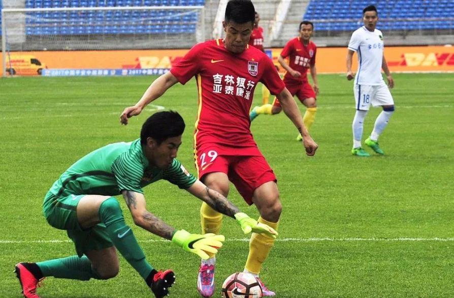 美国前锋签约亚洲俱乐部传来好消息